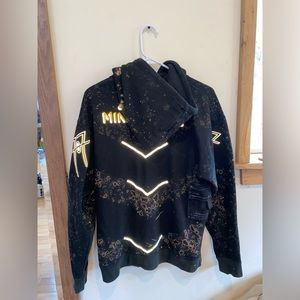 Barely warn mens medium.